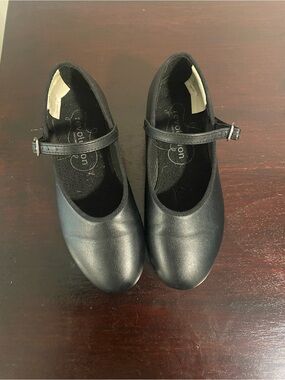 Girls Classic tap shoes